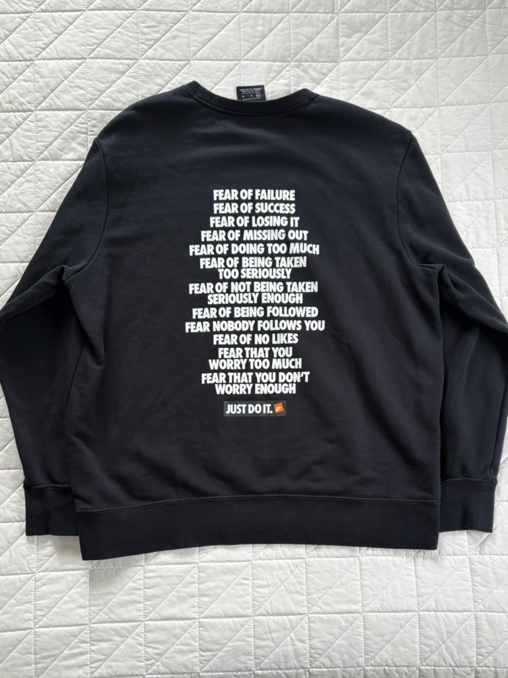 Nike Just Do It Motivational "Fear Of" Graphic Sweatshirt Black Women’s Medium